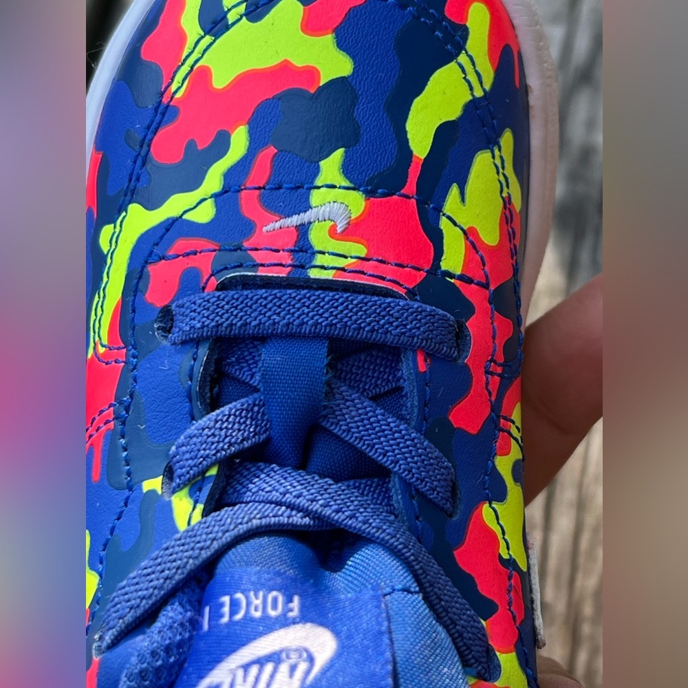 The Nike Force 1 18 print camouflage pattern sneaker - Picture 12 of 15
